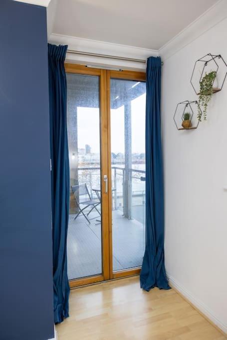 Morden London Apartment, By The Sea With Free Parking Ngoại thất bức ảnh