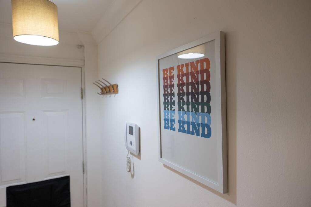Morden London Apartment, By The Sea With Free Parking Ngoại thất bức ảnh